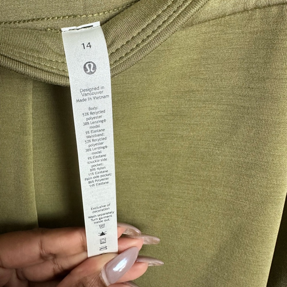 Lululemon Softstreme Relaxed High-Rise Pant green size 14 - Picture 4 of 9